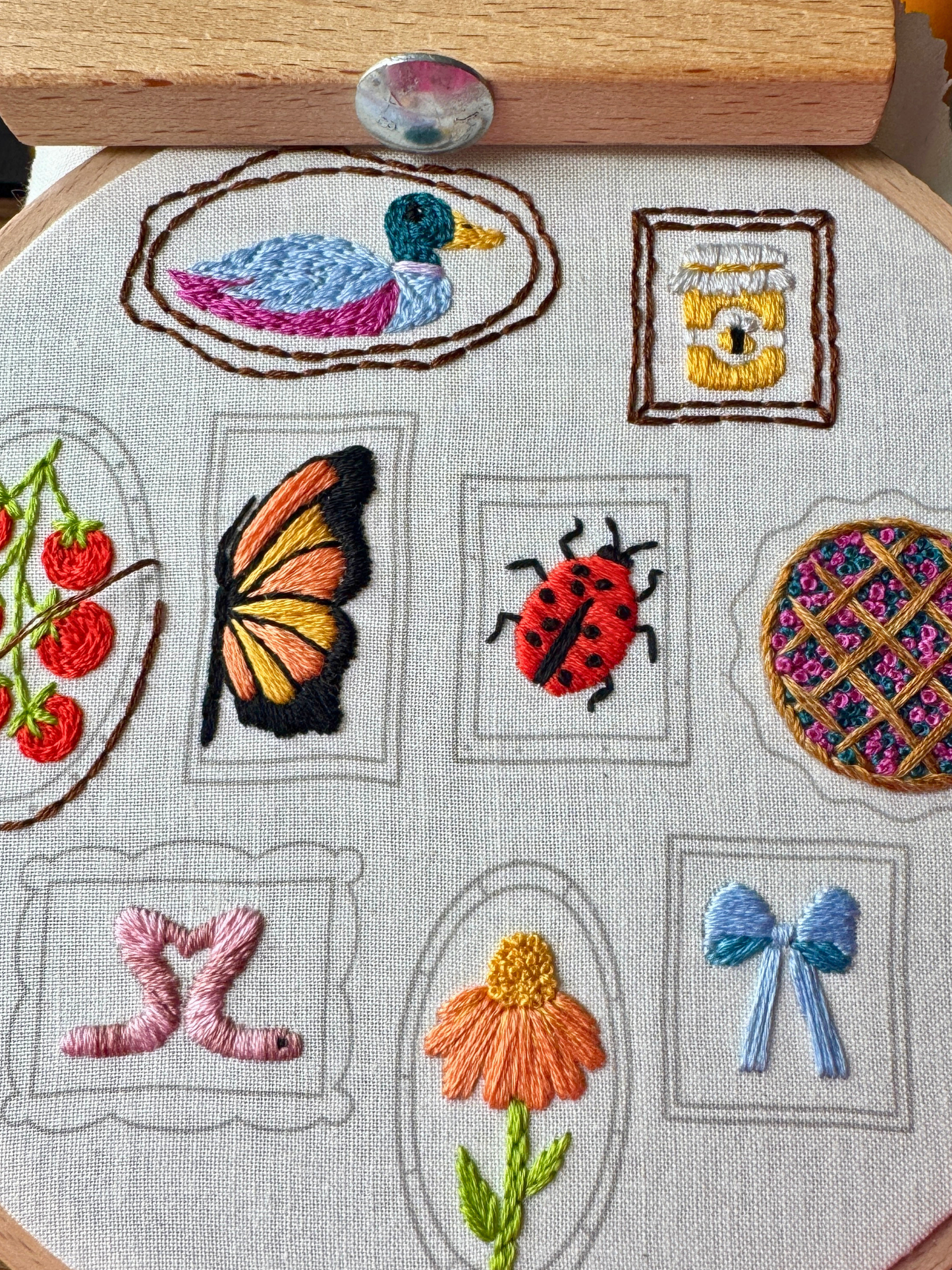 Granny's Gallery - PDF Beginner Friendly Digital Pattern